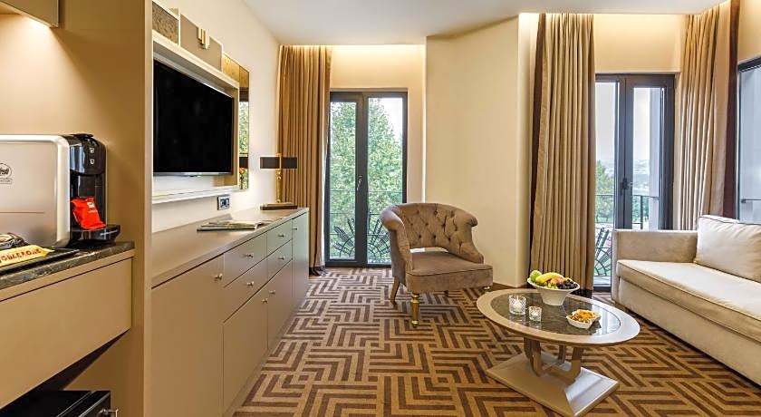 Ramada by Wyndham Istanbul Golden Horn