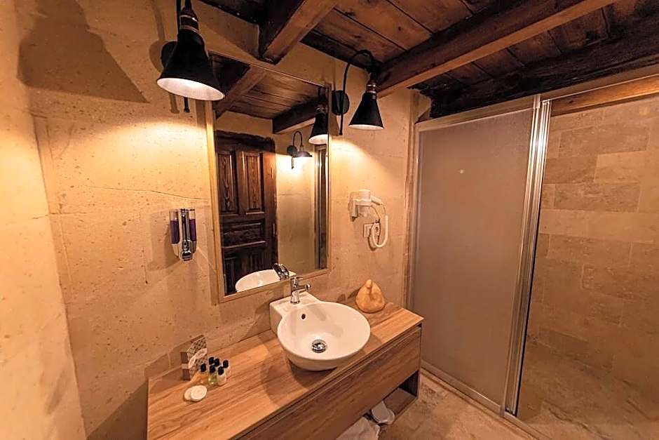 Feris Cave Hotel