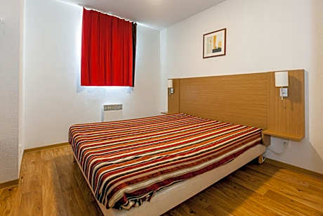 One-Bedroom Apartment (2-6 People)