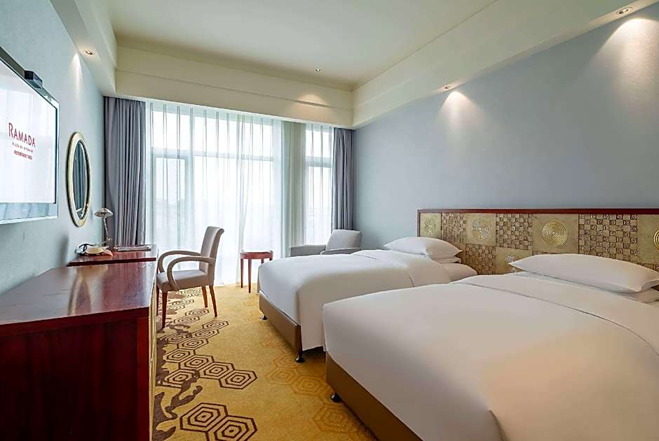 Ramada Plaza by Wyndham Taian