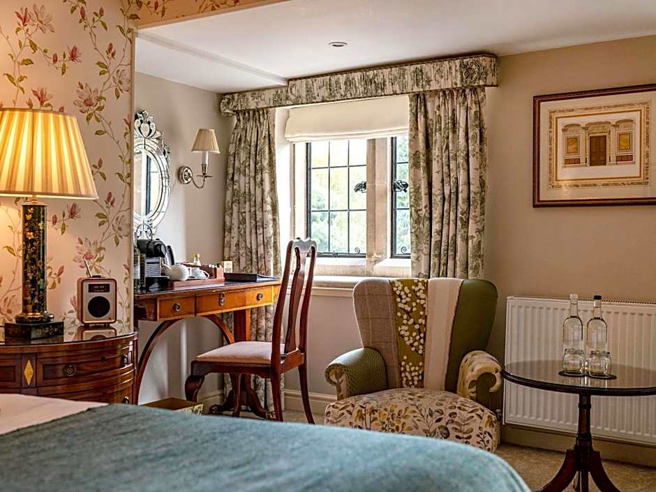 Photo 1 of 6 of 1 Double Bed or 2 Twin Beds