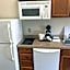 Days Inn & Suites by Wyndham Columbus NE