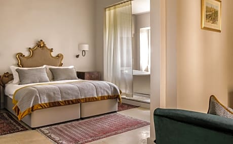 Deluxe Suite With Panoramic View