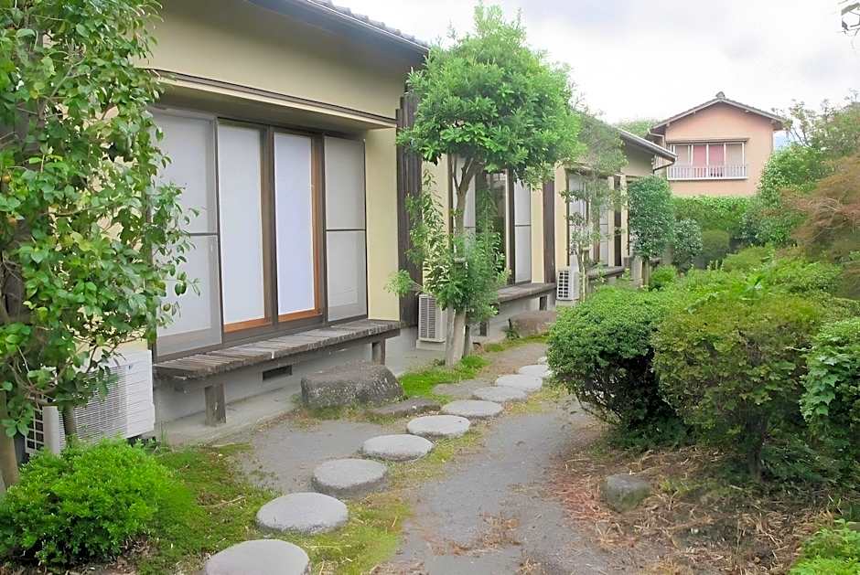 Yufuin Onsen Hasuwa Inn