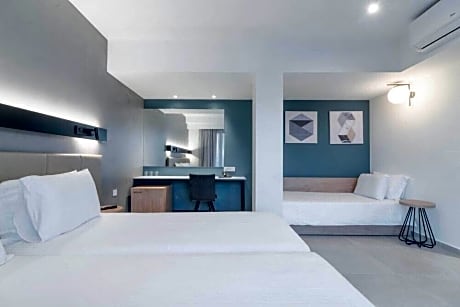 Superior Triple Side Sea View (2 Twin Beds and 1 Double Sofa Bed)