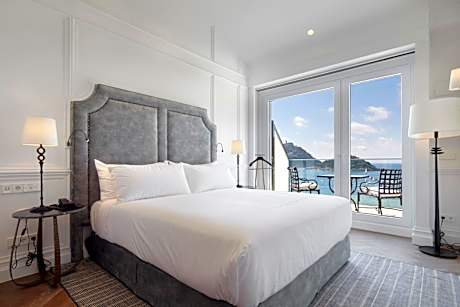 Duplex Suite with Terrace & Sea View