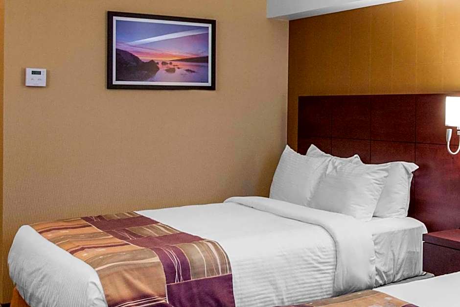 Quality Hotel & Suites Gander