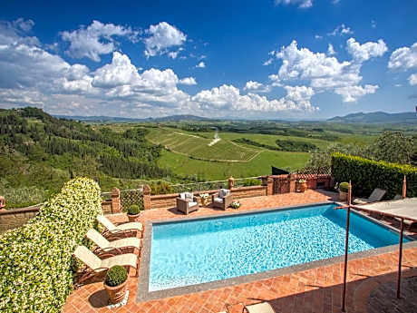Peccioli Villa Retreat