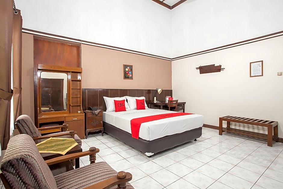 RedDoorz near Balai Kota Malang