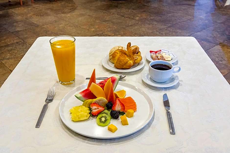 Hotel Mandarin Carton