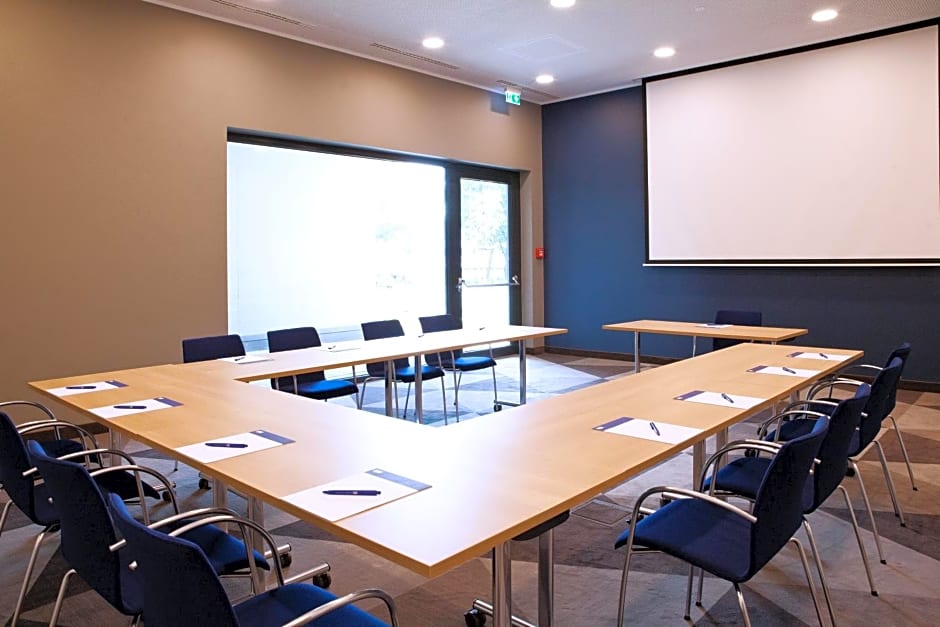 Holiday Inn Express Darmstadt By IHG