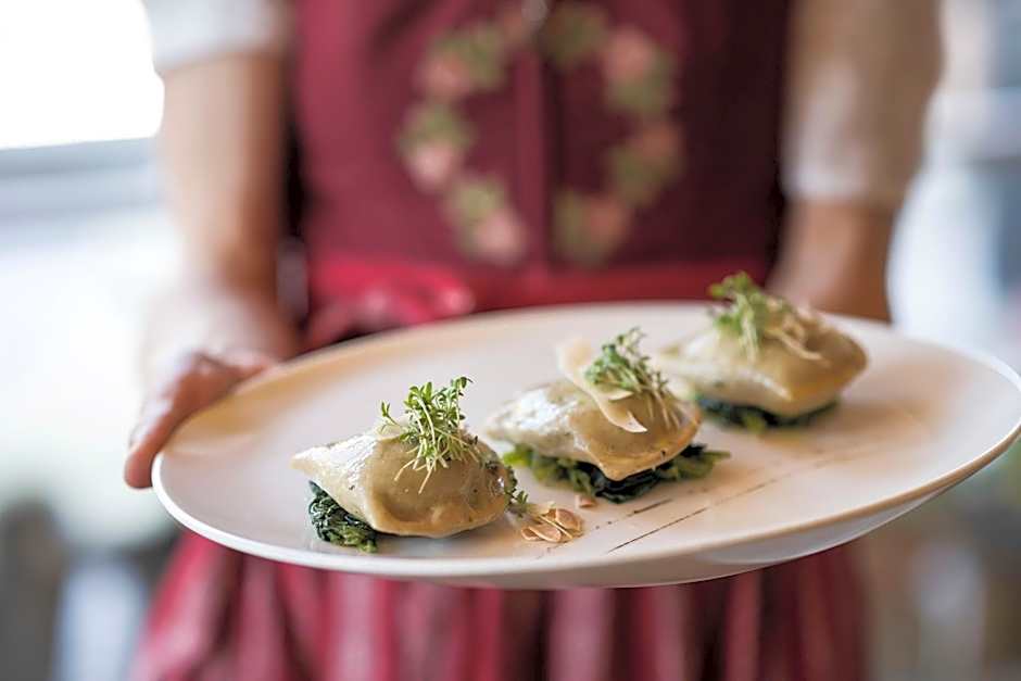 Post Alpina - Family Mountain Chalets