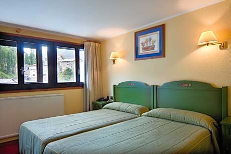 Double or Twin Room with Spa Access