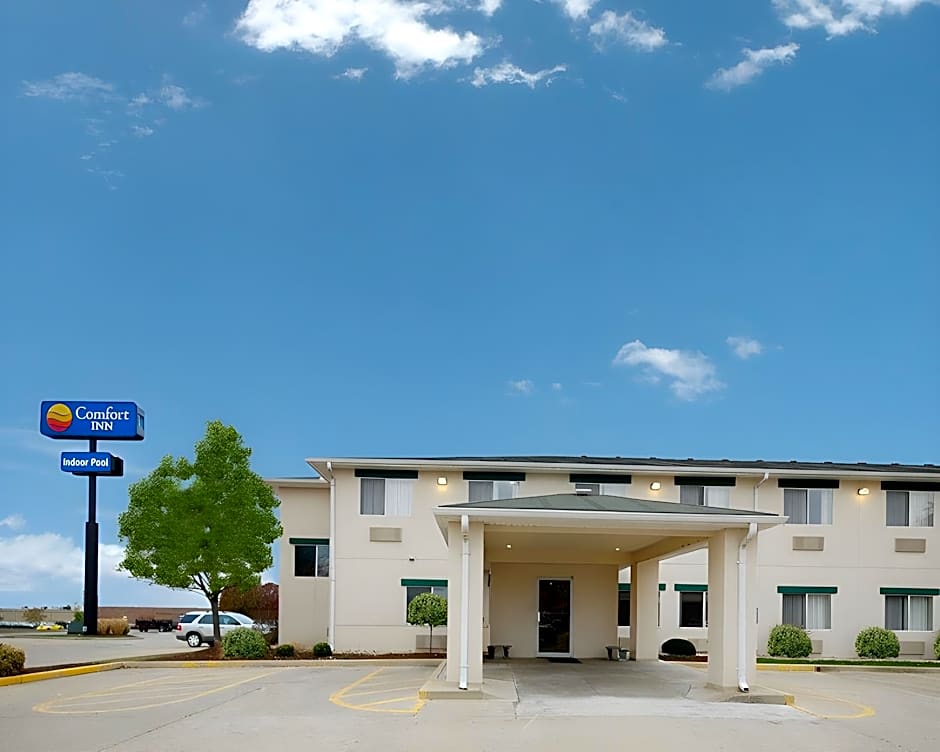 Quality Inn Dayton North - Vandalia