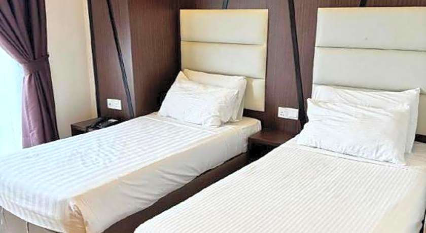 Hotel Grand Baron