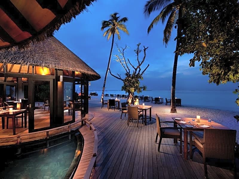 Sun Siyam Iru Fushi - Free Transfer for two with minimum 7 nights stay