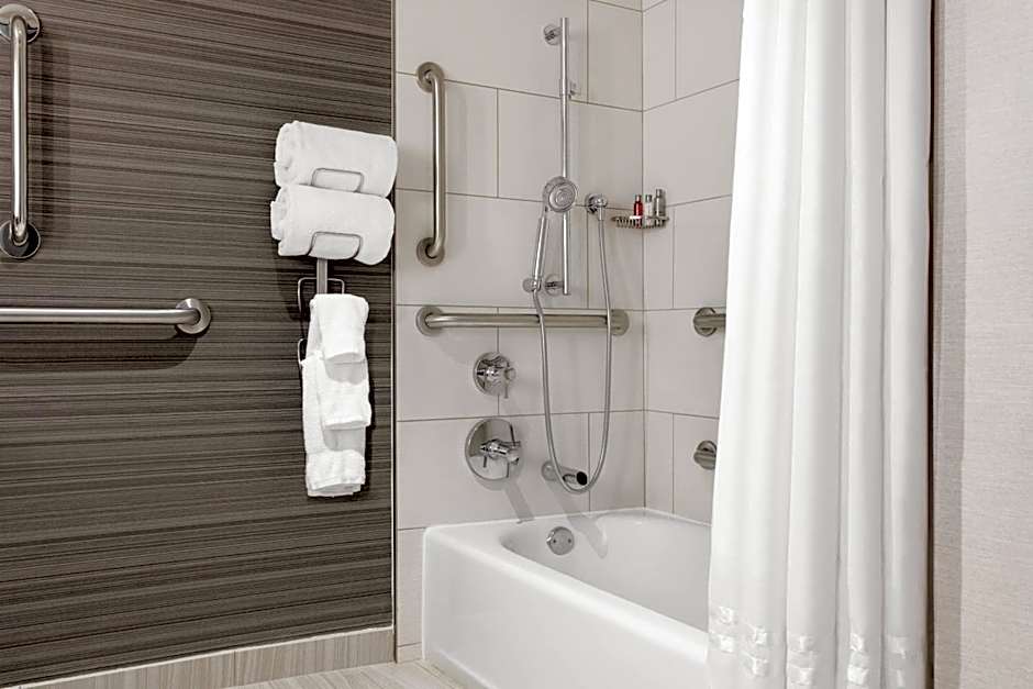 Newark Liberty International Airport Marriott