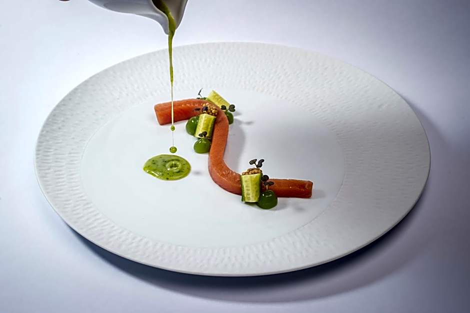 Iris Porsche Hotel & Restaurant