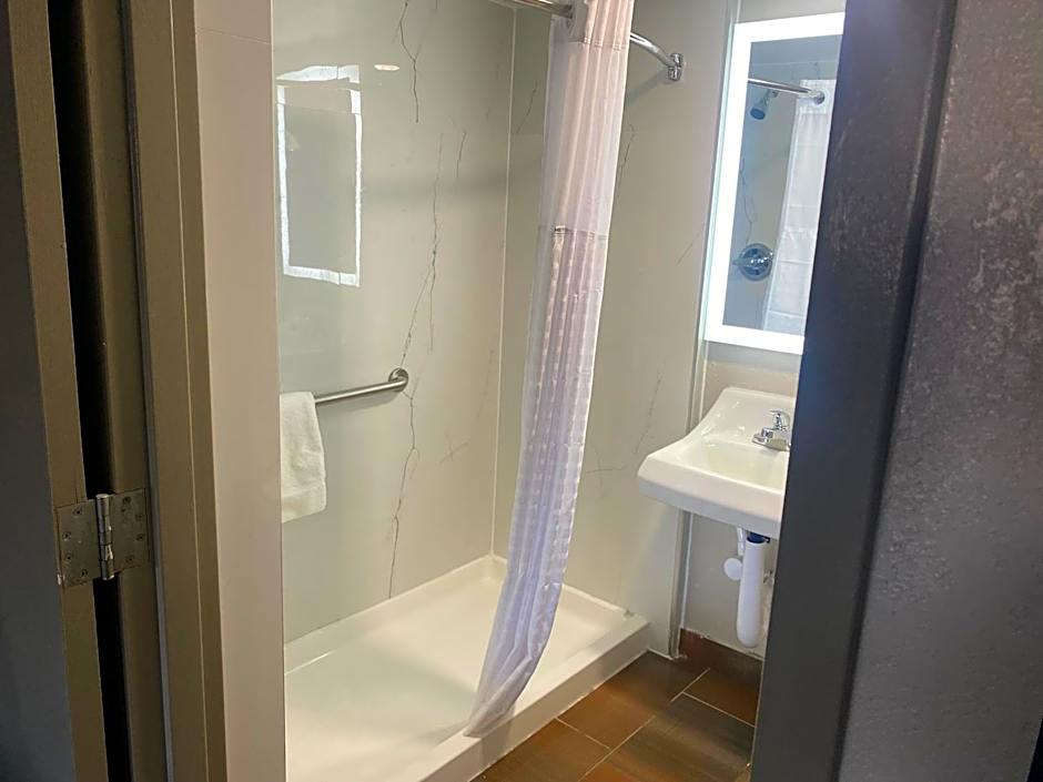 Days Inn by Wyndham El Paso West