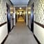 Marqueen Hotel