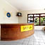 SPOT ON 2426 Hotel Aget Jaya Ii