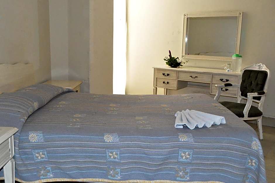 Hotel Metropolitan I