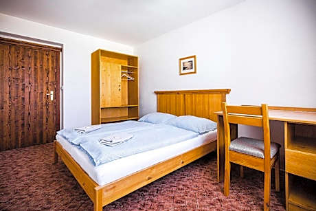 Double Room with Shared Bathroom