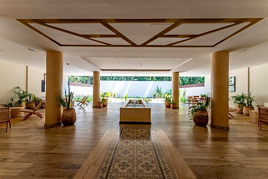 Luxury Apt Gym Jacuzzi WIFI Starlink