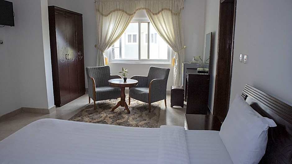 His Majestys Hotel
