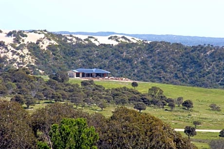 Almonta Park Lodge