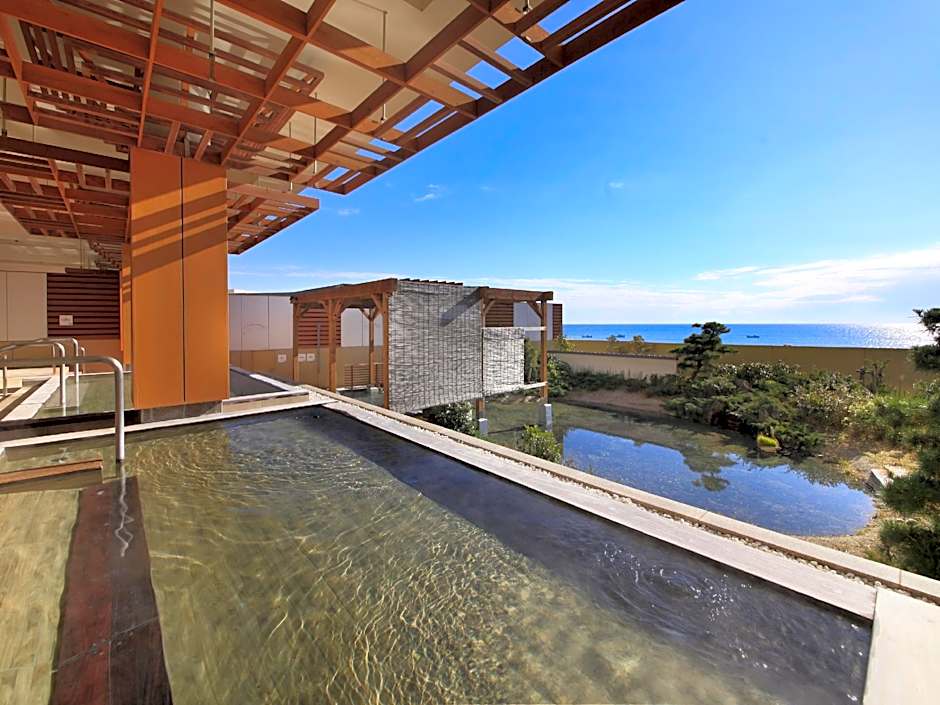 Kamogawa Grand Hotel