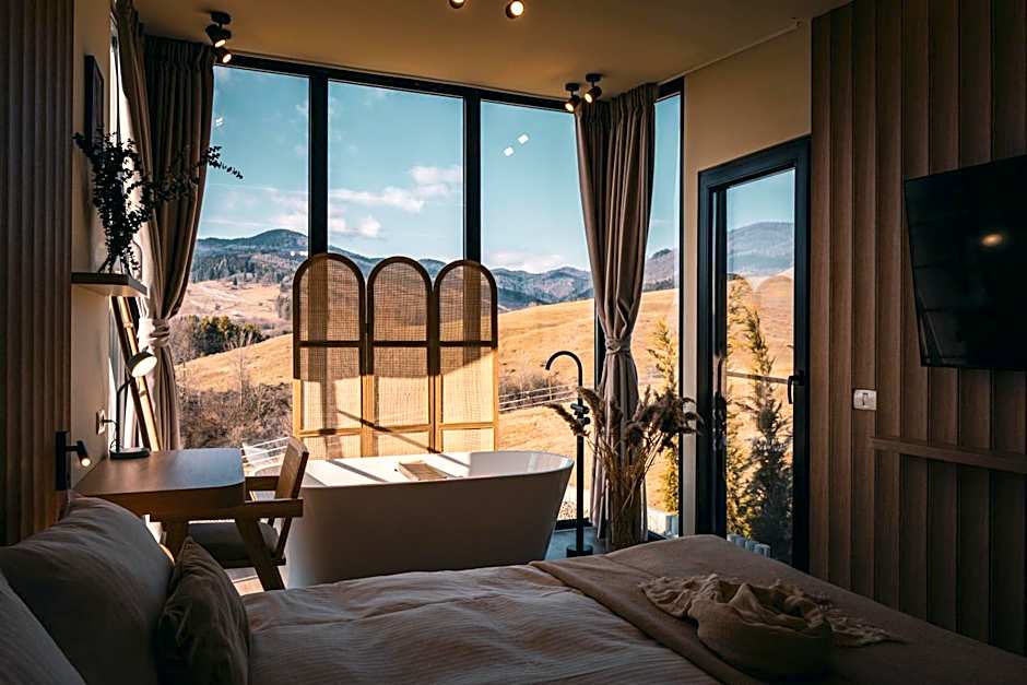 Moon Valley Comarnic