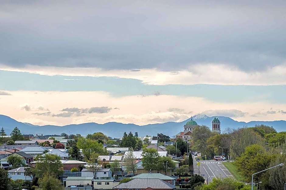 Coastal Ridge Apartments