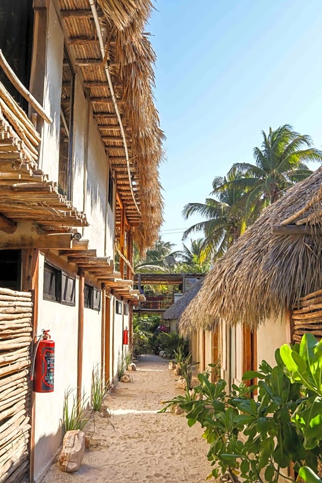 Casa Mate BeachFront Cabañas El Cuyo