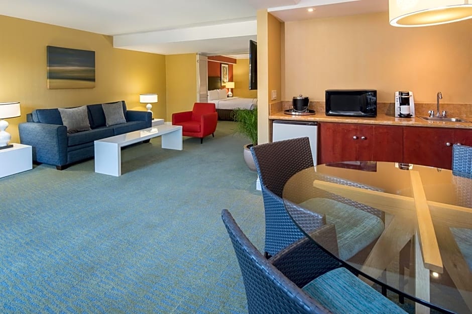 Crowne Plaza Cabana Hotel by IHG