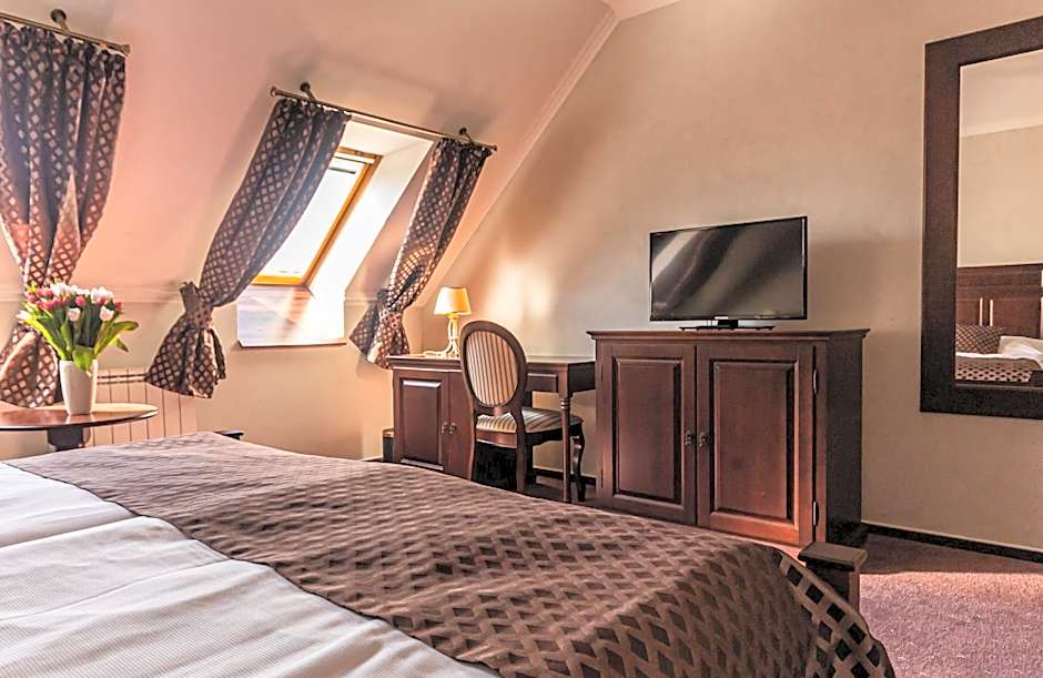 Hotel Octarna - Free On-site Parking