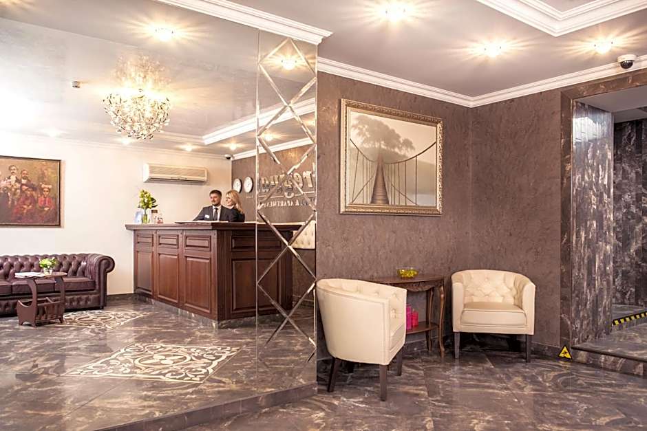 Greguar Hotel by UHM