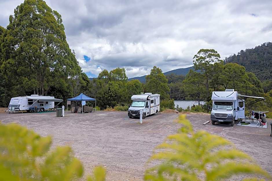 Tullah Lakeside Lodge