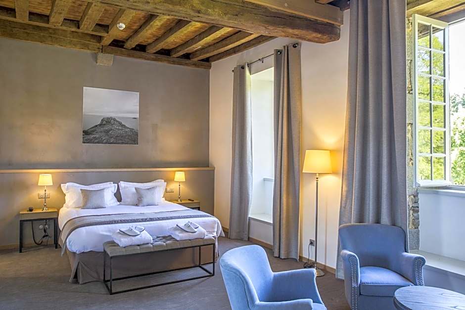 Hotel de L'Abbaye Le Tronchet - Handwritten Collection