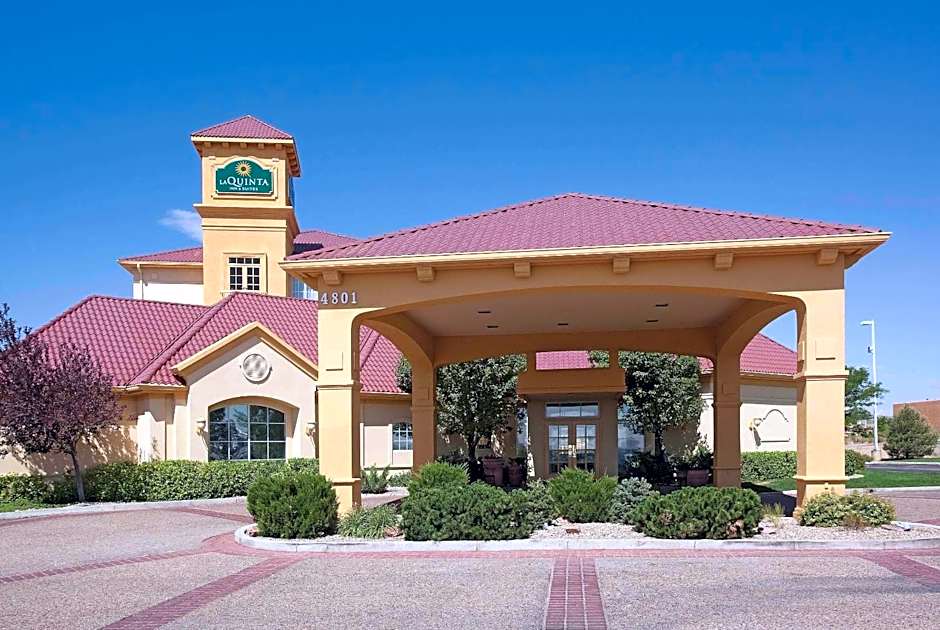 La Quinta Inn & Suites by Wyndham Pueblo