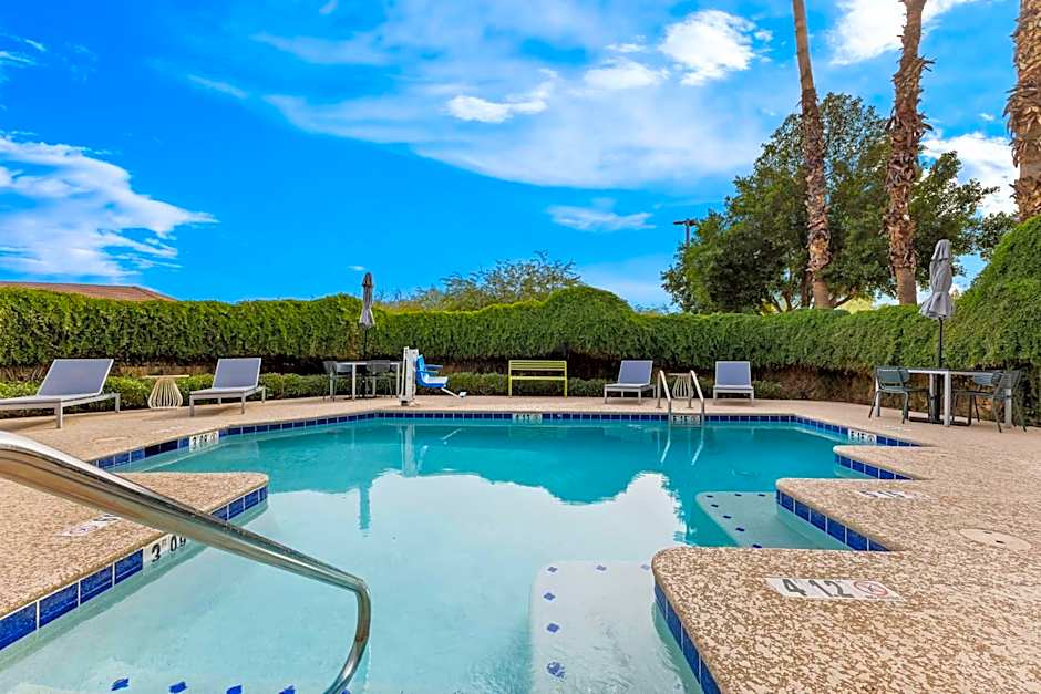 Spark by Hilton Glendale Peoria Phoenix North