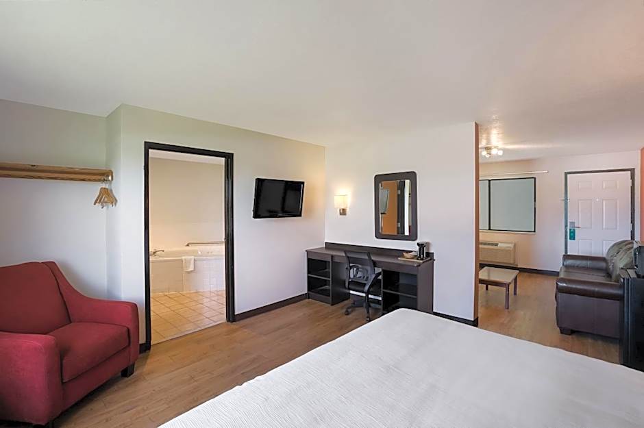 Quality Inn & Suites Junction