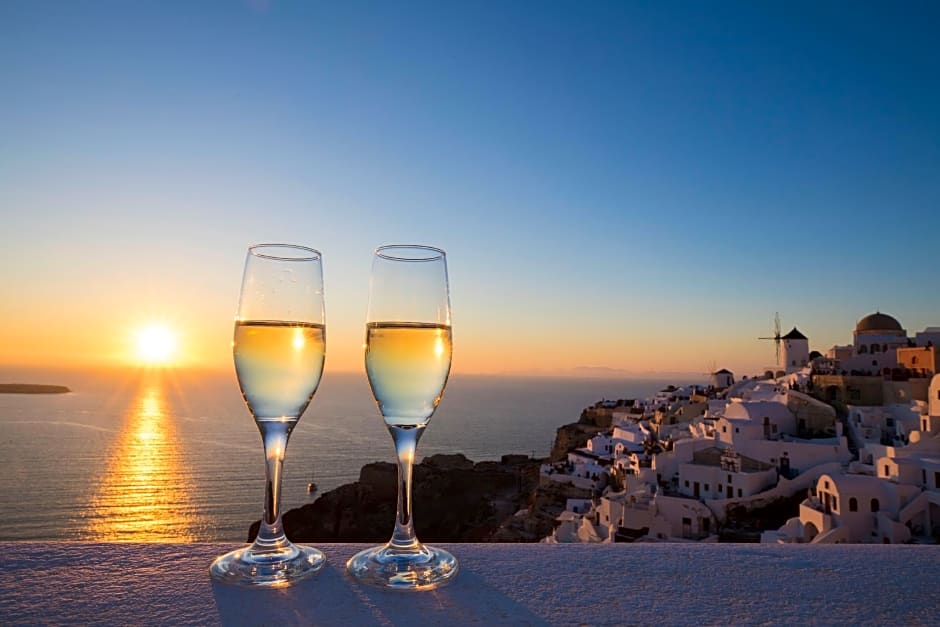 Art Maisons Oia Castle Hotel