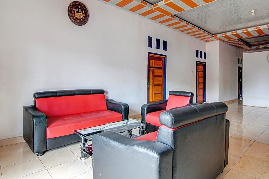 OYO 92455 Hadhilfa Homestay Syariah