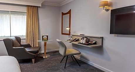 Superior King Room - Non-Smoking