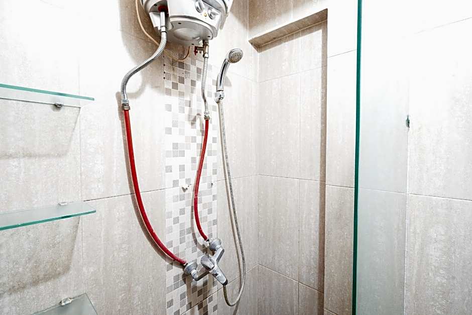 OYO 93545 Gateway Cicadas Apartment By Barbie Homestay