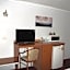 Beerwah Glasshouse Motel