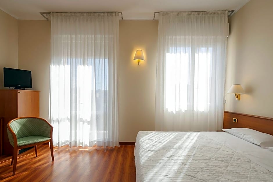 Nuovo Hotel Del Porto