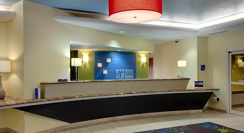 Holiday Inn Express Hotel &amp; Suites Saginaw By IHG