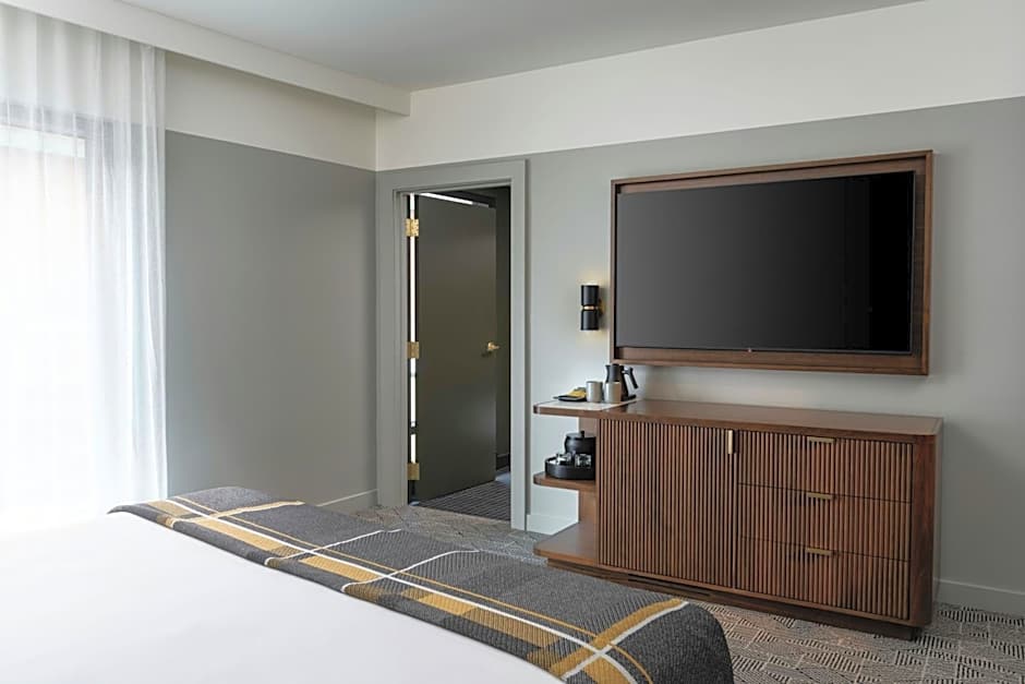 Asher Adams, Autograph Collection